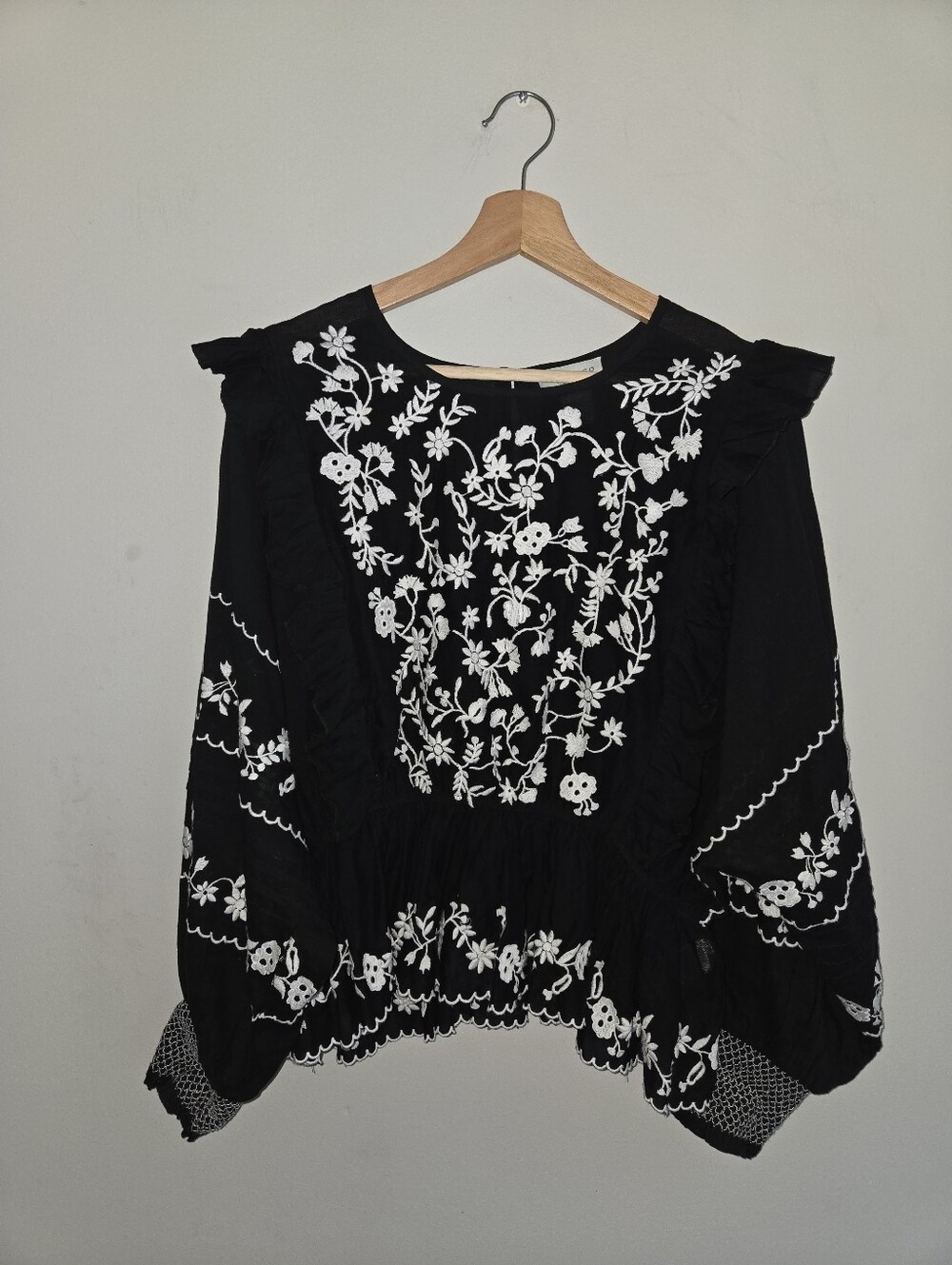 Calypso St. Barth Black White Ruffle Cotton Top L Boho Resort Coastal Chic Luxe